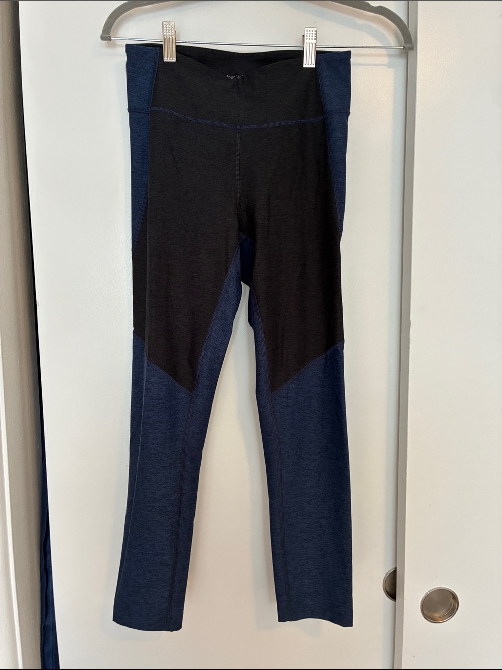 Outdoor Voices Two-Tone Navy and Black Active Leggings